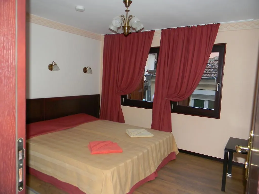 House Diona Hotel Sozopol 3*,